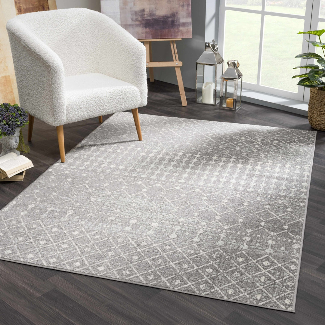 Traditional Gray and Beige low pile Tribal Trellis indoor Area Rug - The Rug Decor