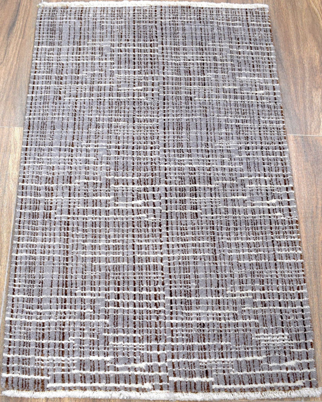 Traditional Handmade Wool & Viscose 2' by 3' Area Rug | TRD154523 - The Rug Decor