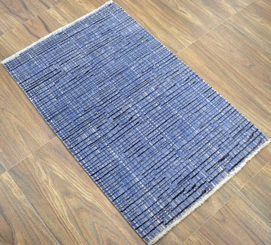 Traditional Handmade Wool & Viscose 2' by 3' Area Rug | TRD237123 - The Rug Decor