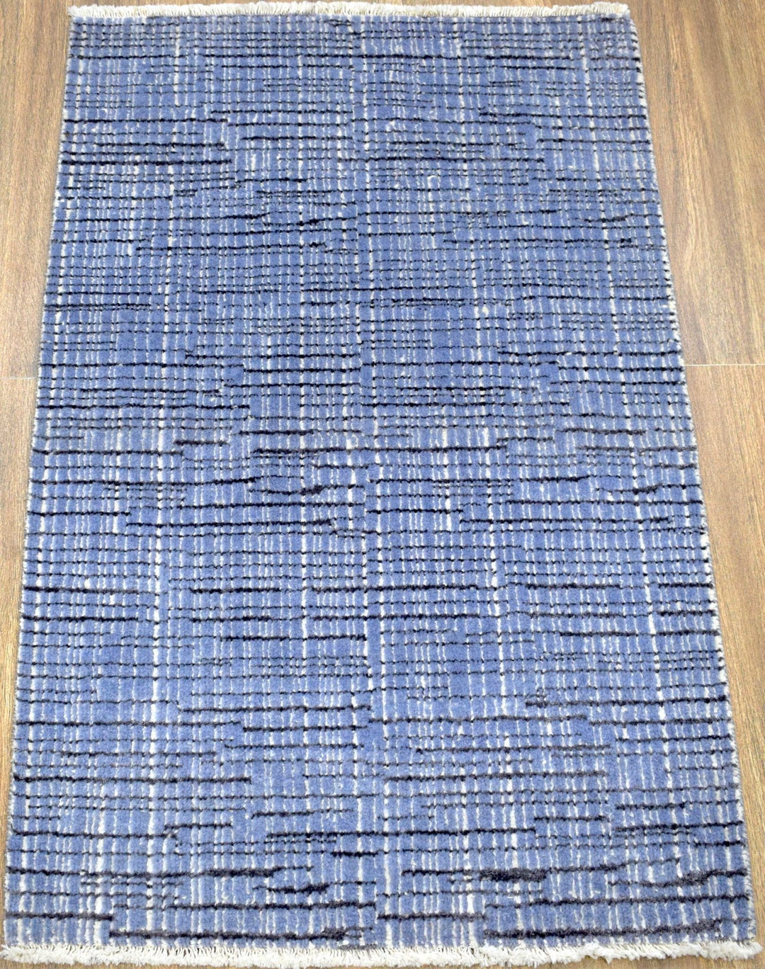 Traditional Handmade Wool & Viscose 2' by 3' Area Rug | TRD237123 - The Rug Decor