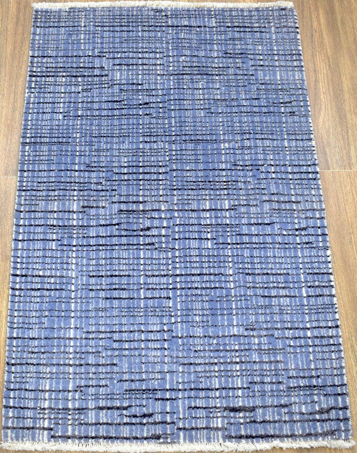 Traditional Handmade Wool & Viscose 2' by 3' Area Rug | TRD237123 - The Rug Decor