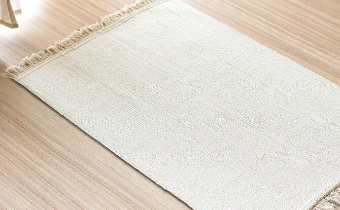 Best Rug Types for Hardwood Floors: Choose the one for your home - The Rug Decor