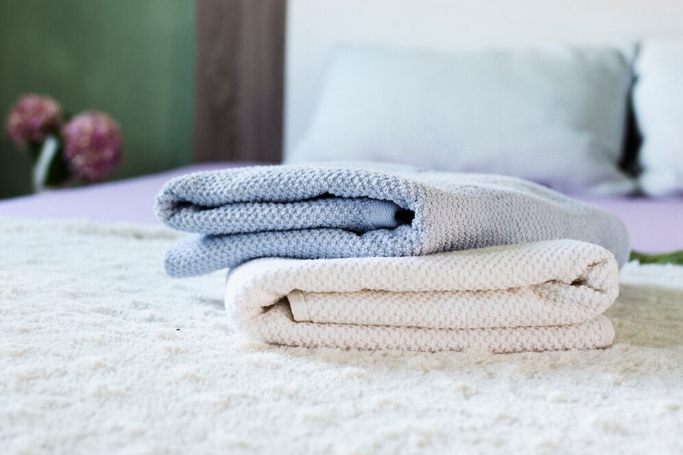 How to Wash Throw Blankets? TRD’s Guide 101 - The Rug Decor