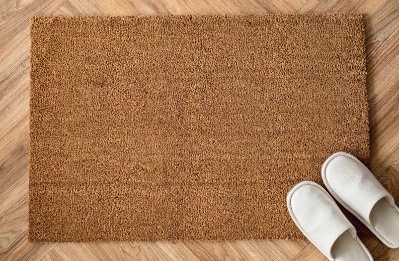 Outdoor rug on wood deck: What to know before placing one? - The Rug Decor