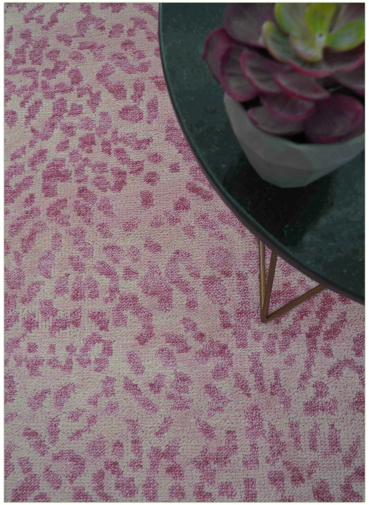 Quick Ship 8x10 Pink Contemporary Animal Design Hand Knotted Wool Rug