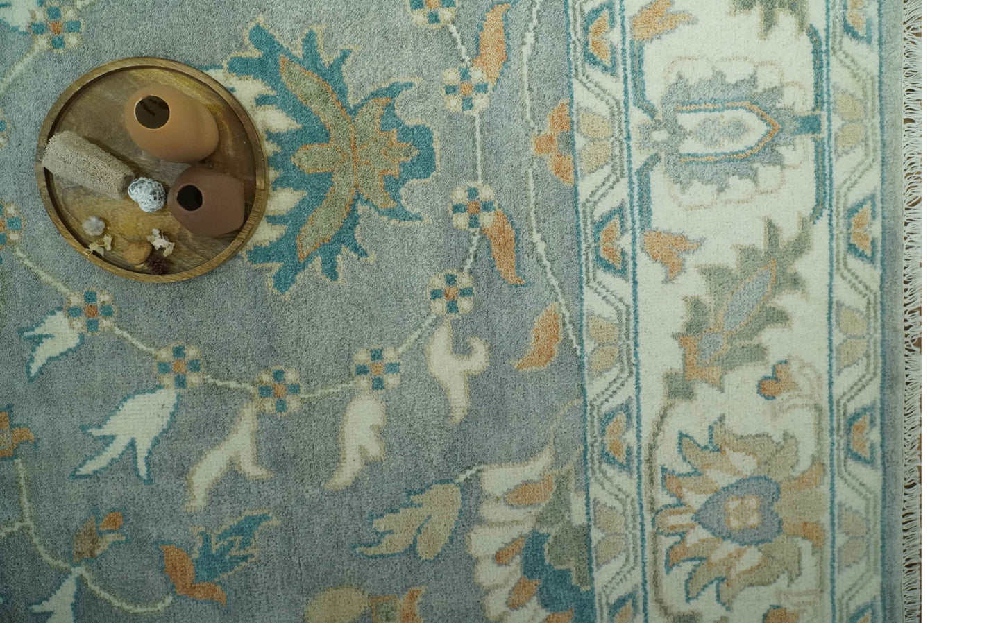 8x10 Traditional Floral Silver and Ivory Hand Knotted wool area rug