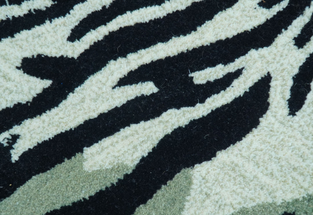 Hand Tufted Black And White Animal Tiger 2x6  Wool Area Rug