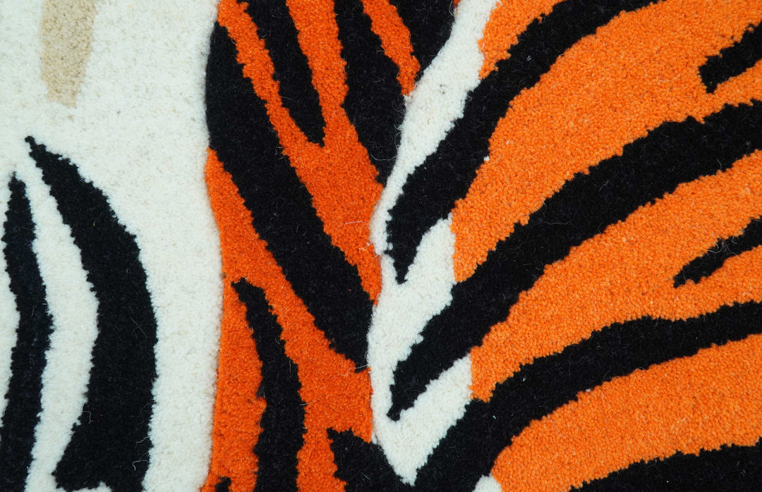 Hand Tufted 2x3 Animal Rust Baby Tiger Wool Area Rug