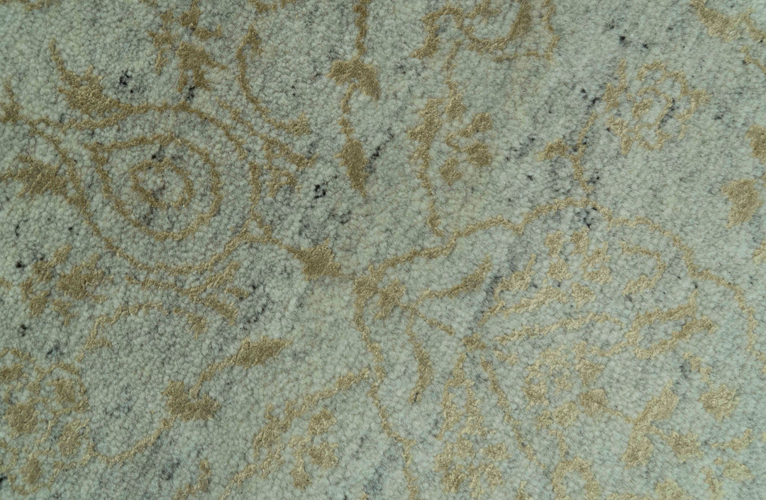 Traditional Design Ivory, Silver and Brown 7x9 Hand Knotted wool rug