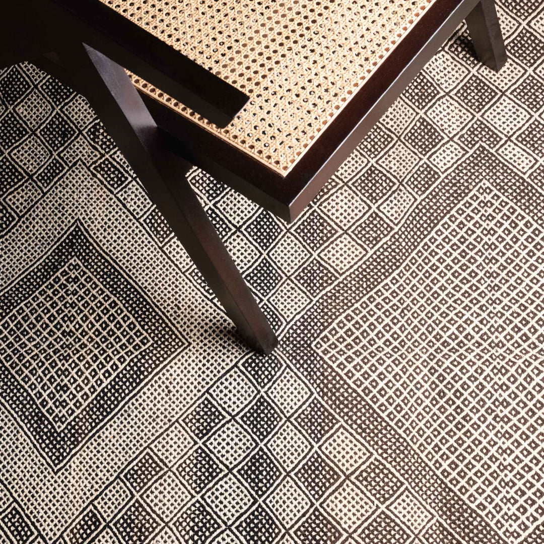 5x8 Hand Knotted Contemporary Moroccan Black Wool Rug - The Rug Decor