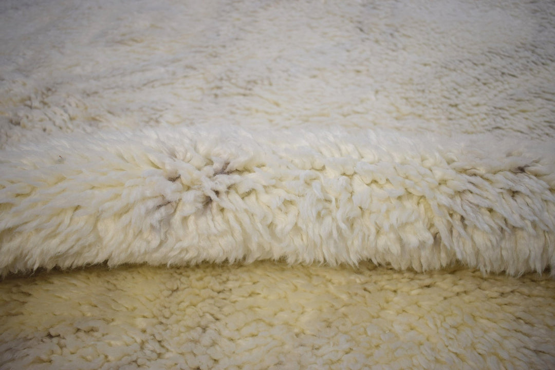 Quick Ship Modern Beige And Charcoal Hand Loom 4x6 Wool Rug