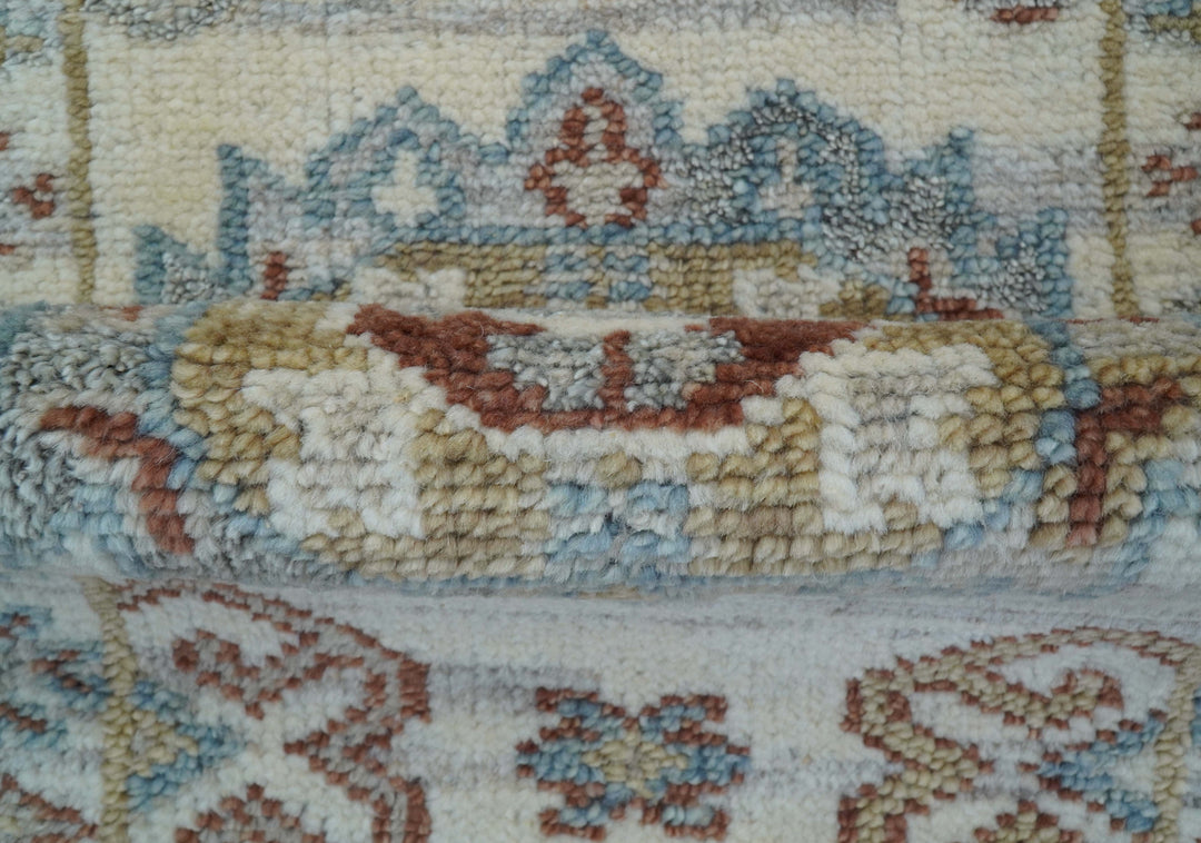 Traditional Design Ivory Hand knotted 2x3 Wool Area Rug