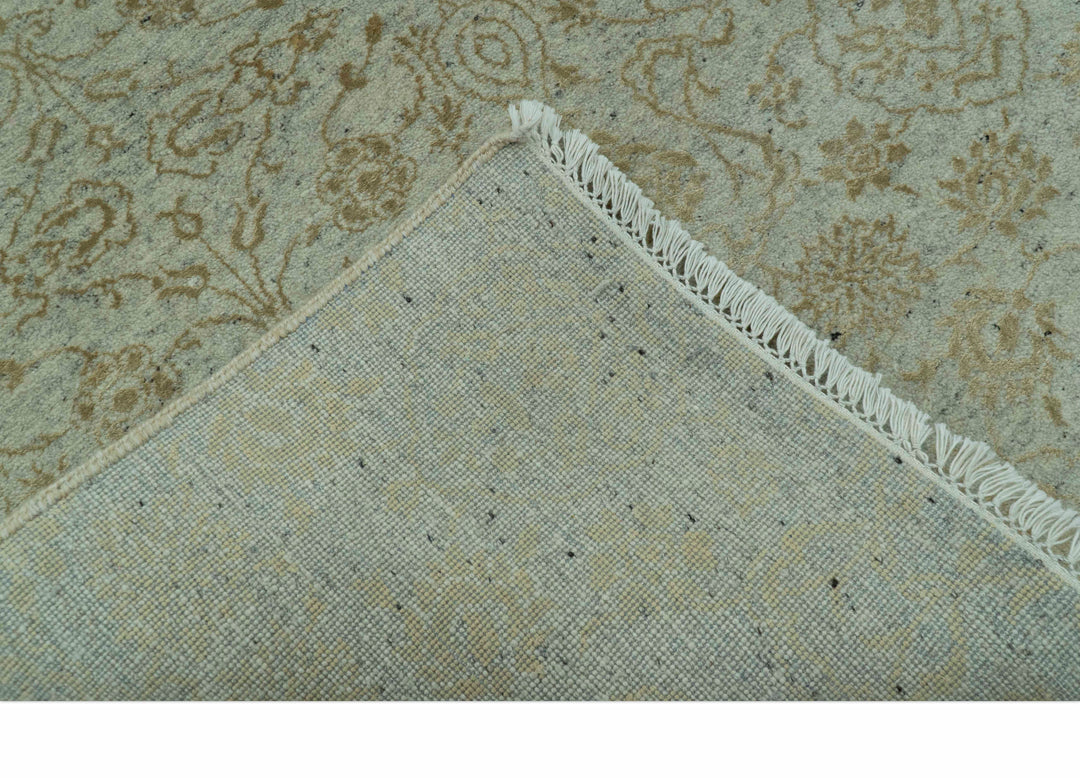 Traditional Design Ivory, Silver and Brown 7x9 Hand Knotted wool rug