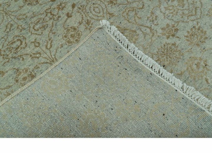 Traditional Design Ivory, Silver and Brown 7x9 Hand Knotted wool rug