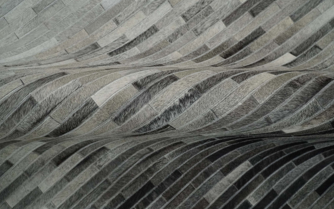 Ready to Ship 5x8 Modern Black And Silver Handmade Leather Rug