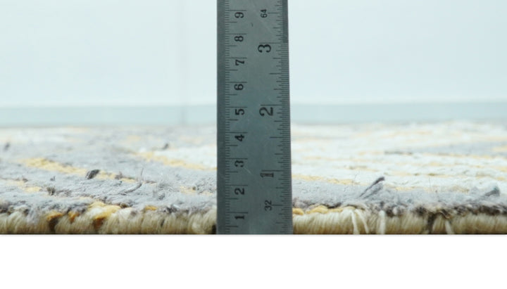 Modern Chevron Design Gold And Beige 5.6x8 Hand Knotted Bamboo Silk Area Rug