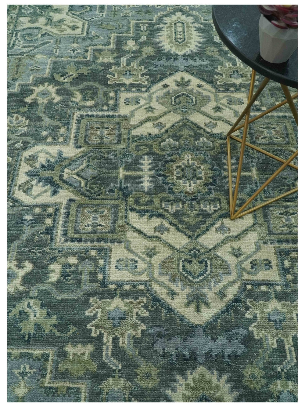 8x10 Hand Knotted Ivory, and Shades of Gray Traditional wool rug - The Rug Decor
