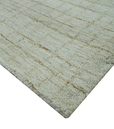 Modern Geometrical Ivory and Olive Hand Tufted 5x7.6 wool area rug