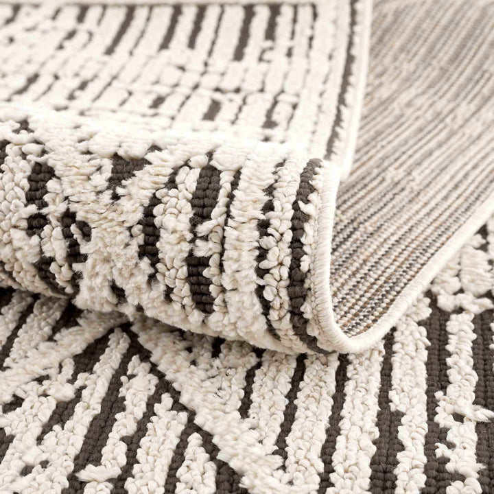 Umay Contemporary Geometrical Ivory And Black Rug