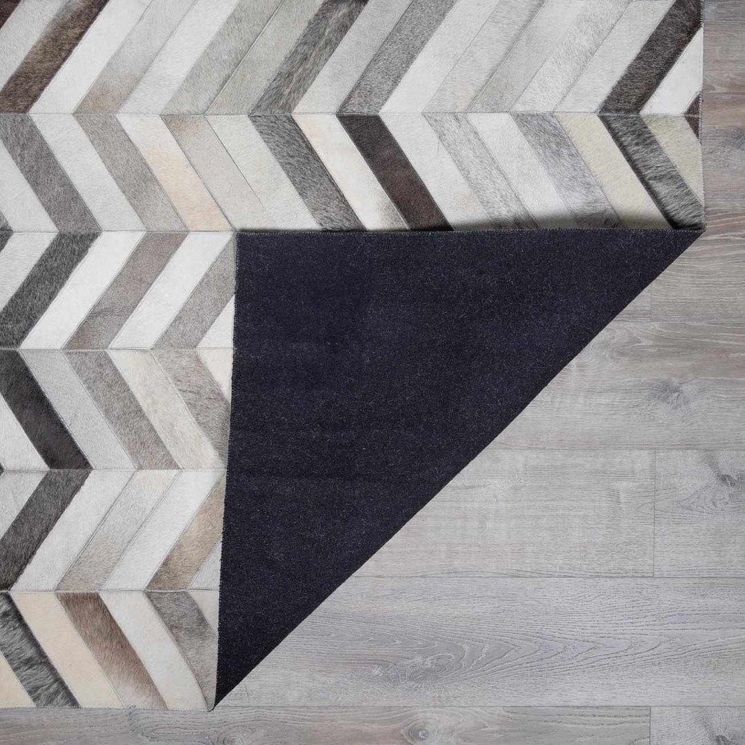 Bristolville Modern Style Gray And Ivory Area Rug