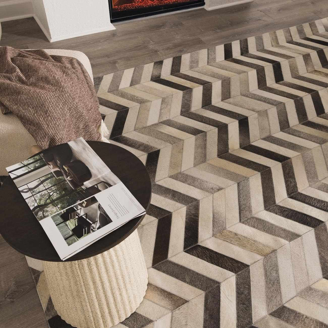 Bristolville Modern Style Gray And Ivory Area Rug