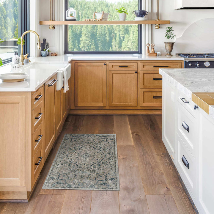 Bushnell Traditional Style Gray And Taupe Area Rug