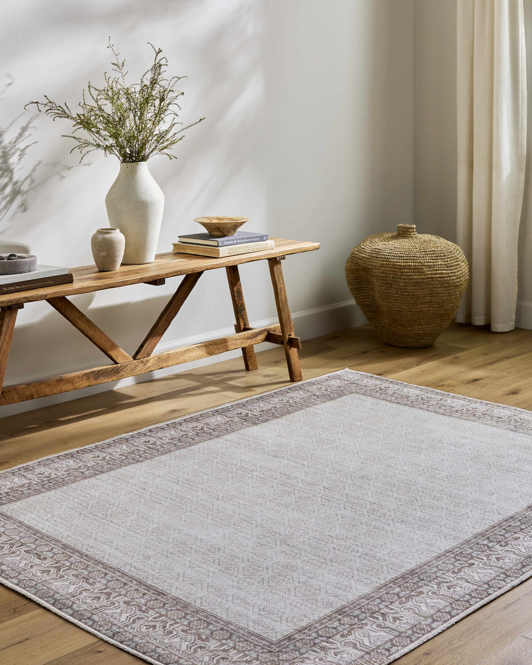 Rainier Traditional Ivory And Brown Rug