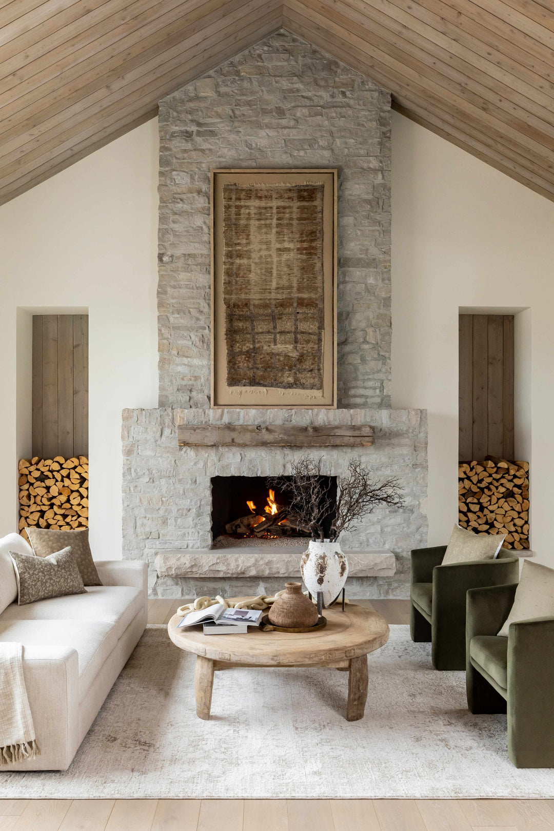 Cailyn Traditional Style White Area Rug