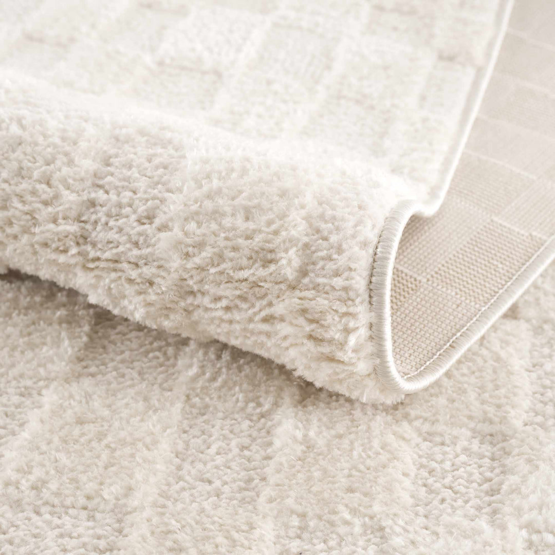 Keesa Modern Checkered Pattern Ivory Rug