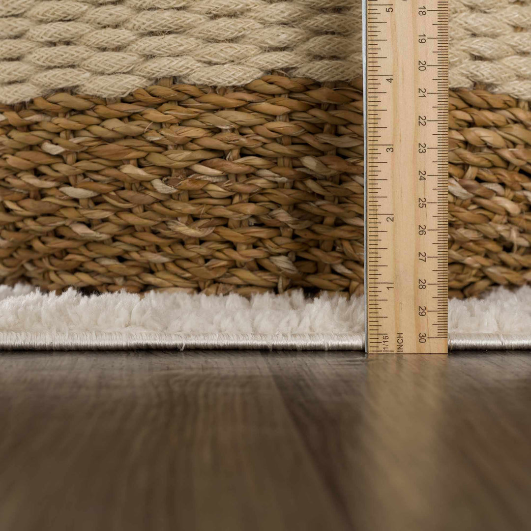 Keesa Modern Checkered Pattern Ivory Rug