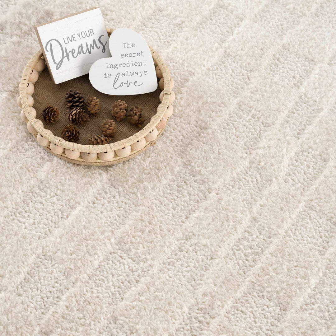 Keesa Modern Checkered Pattern Ivory Rug