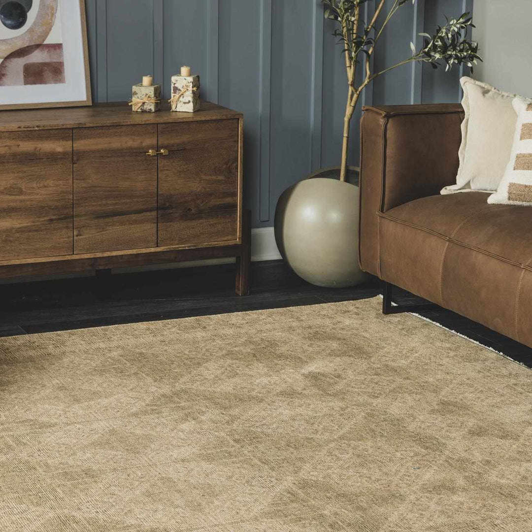 Aurica Traditional Style Beige And Green Area Rug