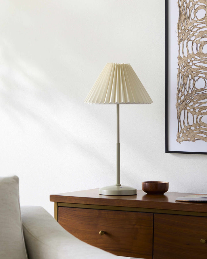 Hamidiyeh Traditional Cream & Ivory Table Lamp – Iron Base, Polyester Shade