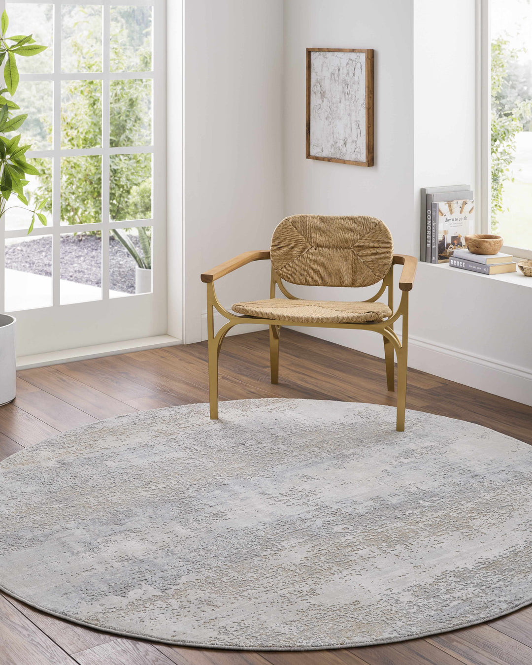 Ikram Modern Style Gray And Beige Boutique Rug