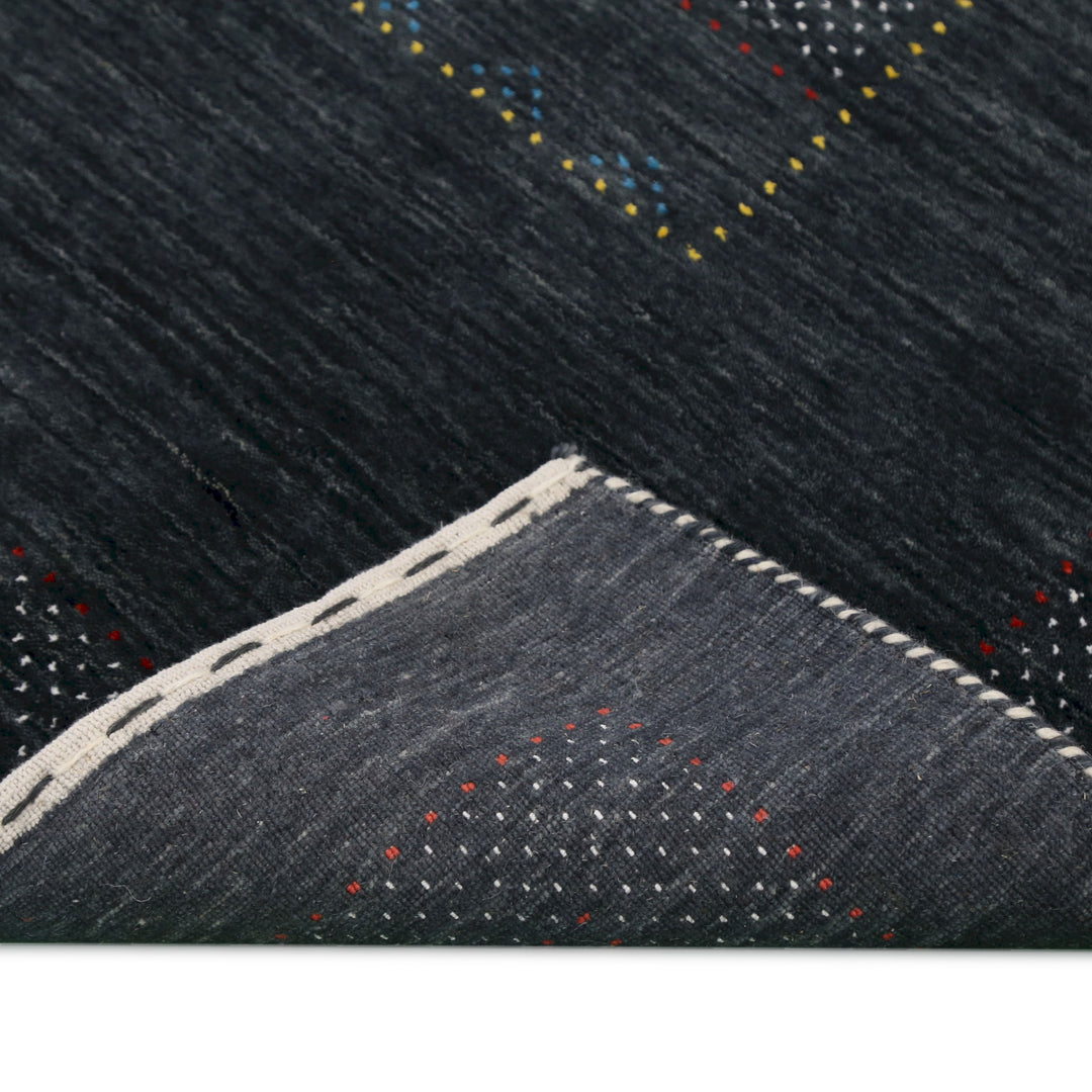 Charcoal Center Pattern Hand Loomed Wool Area Rug