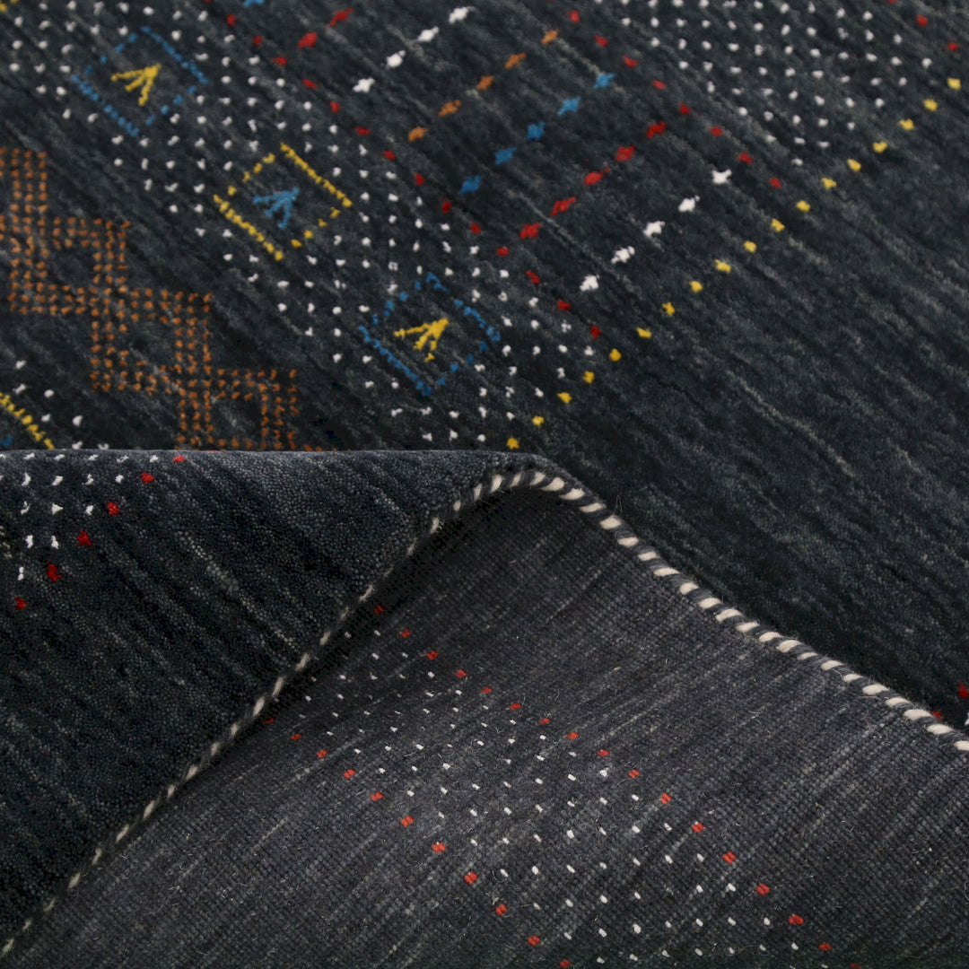 Charcoal Center Pattern Hand Loomed Wool Area Rug