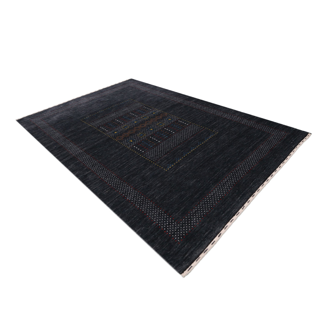 Charcoal Center Pattern Hand Loomed Wool Area Rug