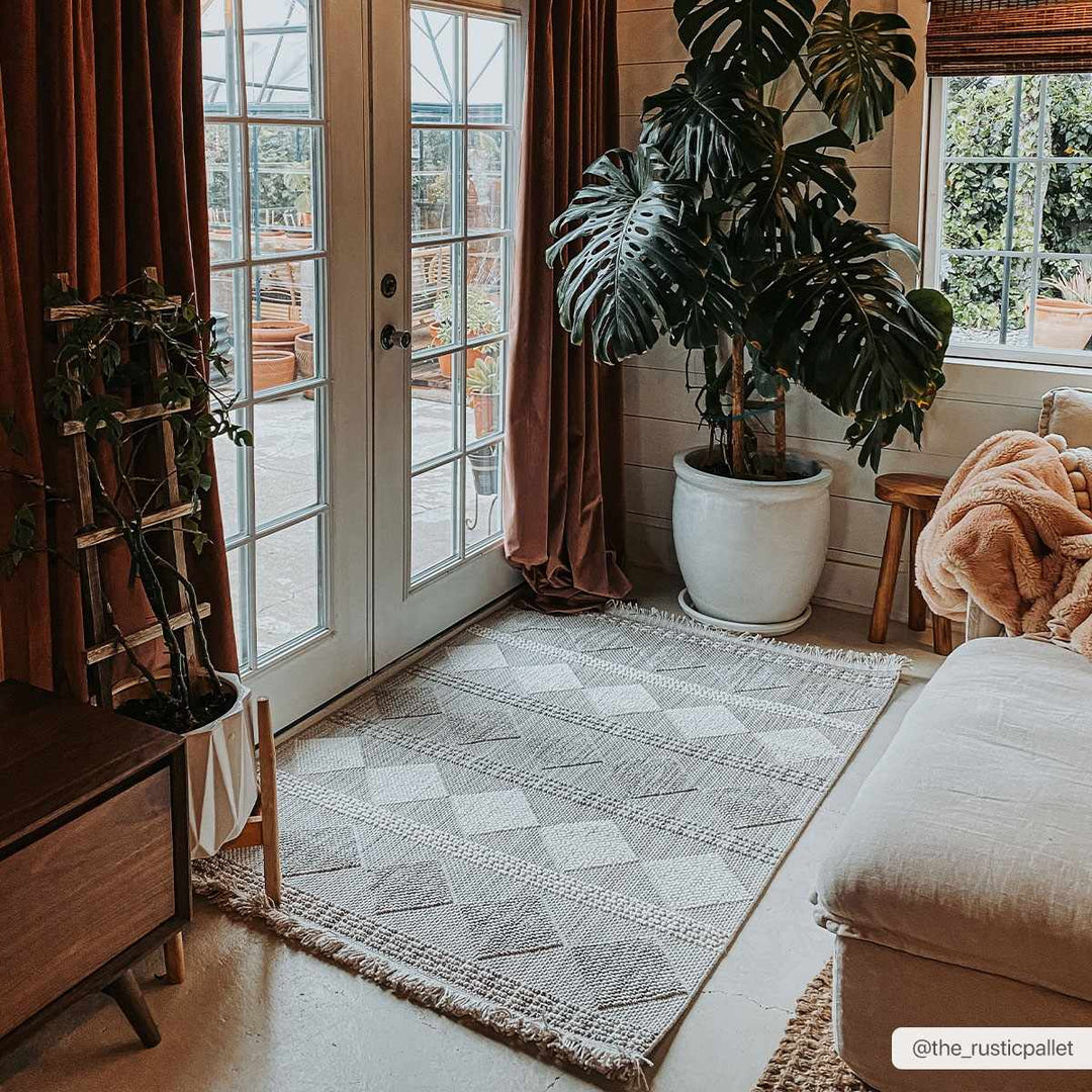 Igone Bohemian Style Beige And Gray Area Rug