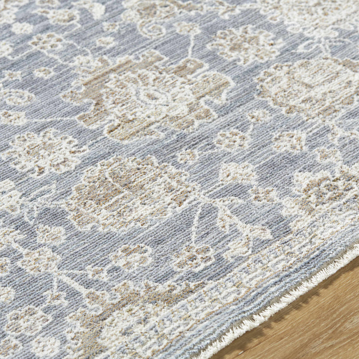 Urara Traditional Style Blue And Cream Area Rug