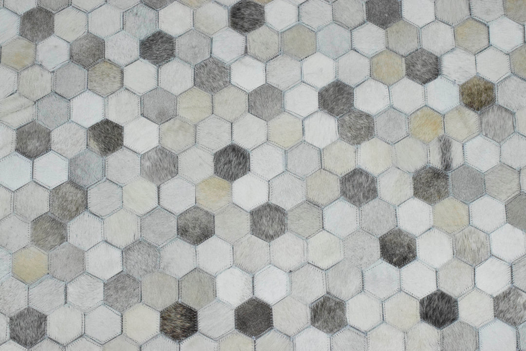 Quick Ship Modern Silver And Ivory Handmade 5x8 Leather Rug