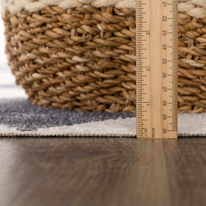 Ulric Modern Geometrical Gray Washable Area Rug