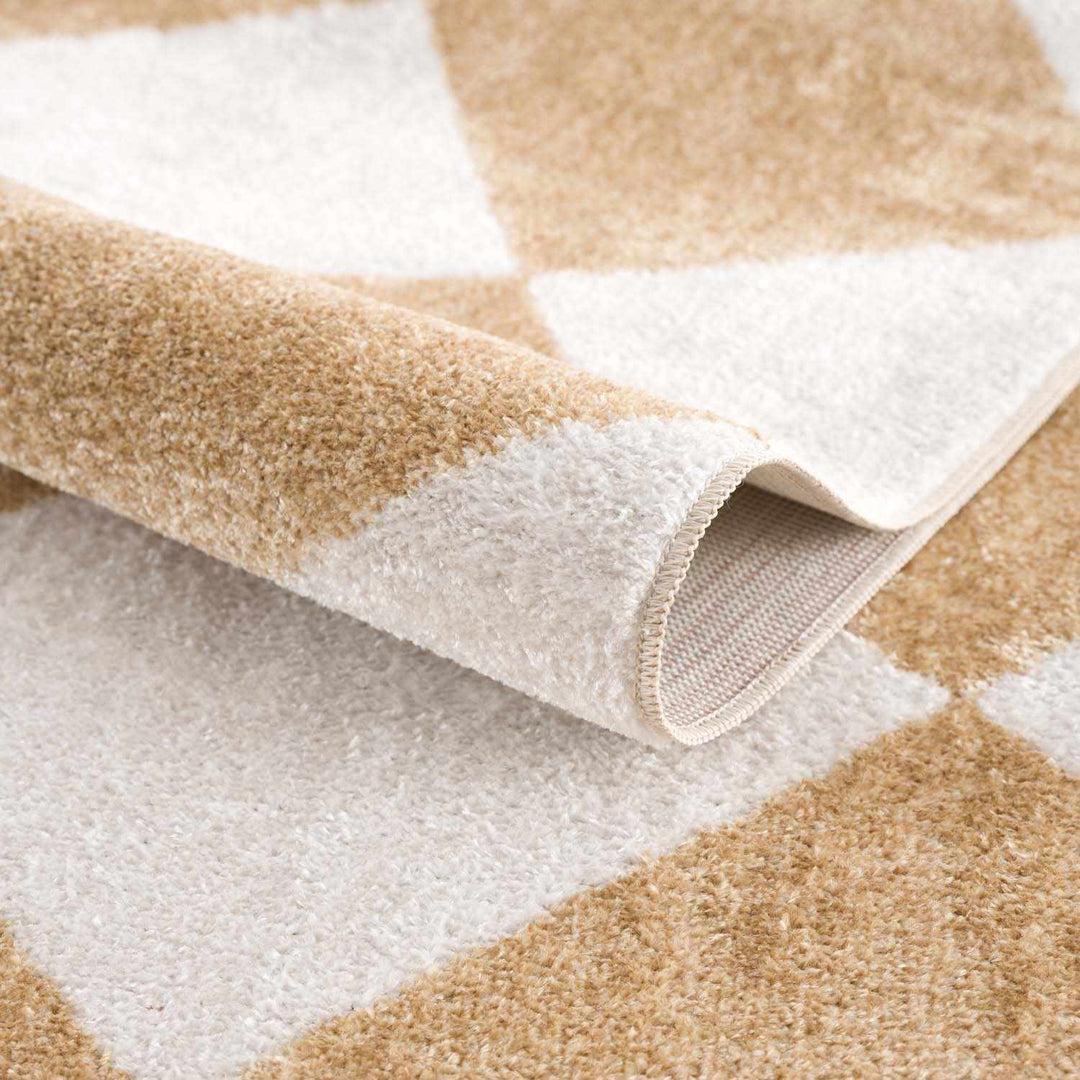 Ulric Modern Geometrical Beige And Ivory Washable Area Rug