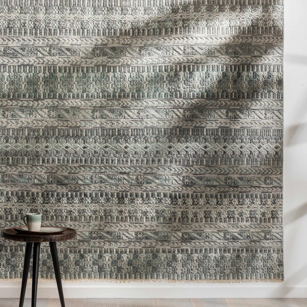 Normanhurst Modern Style Gray Hand Knotted Area Rug