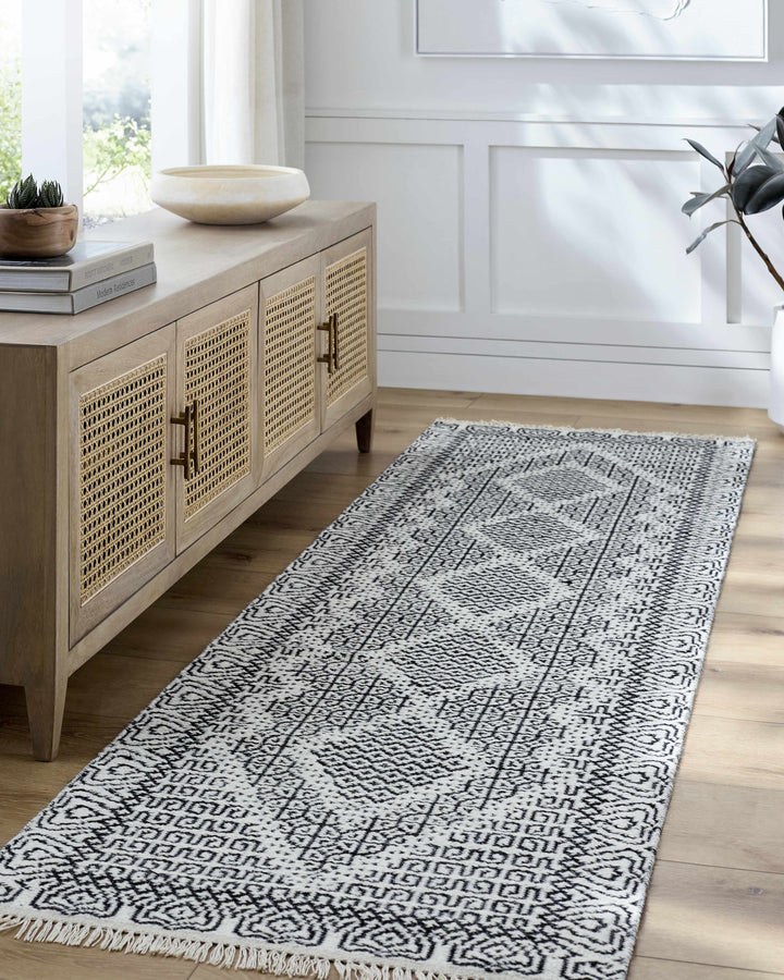 Rach Contemporary Black And Ivory Area Rug