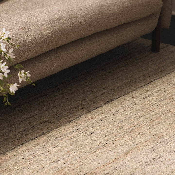 Capote Contemporary Style Beige Hand Tufted Wool Area Rug