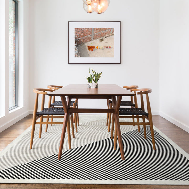 Black And White Modern Geometrical Machine Washable Cotton Area Rug