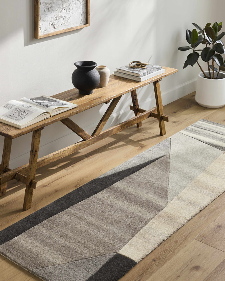 Toril Modern Abstract Gray And Ivory Hand Tufted Wool Rug