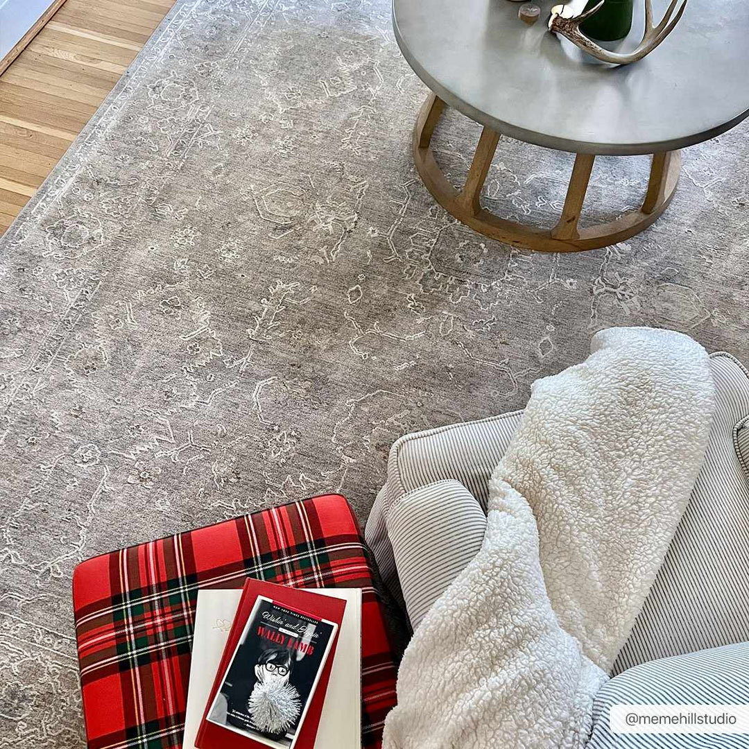 Tahmoor Traditional washed out Style Gray Rug
