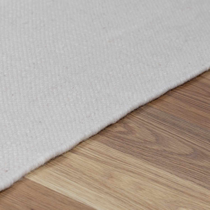 Woodew Modern Style Ivory Hand Woven Wool Area Rug