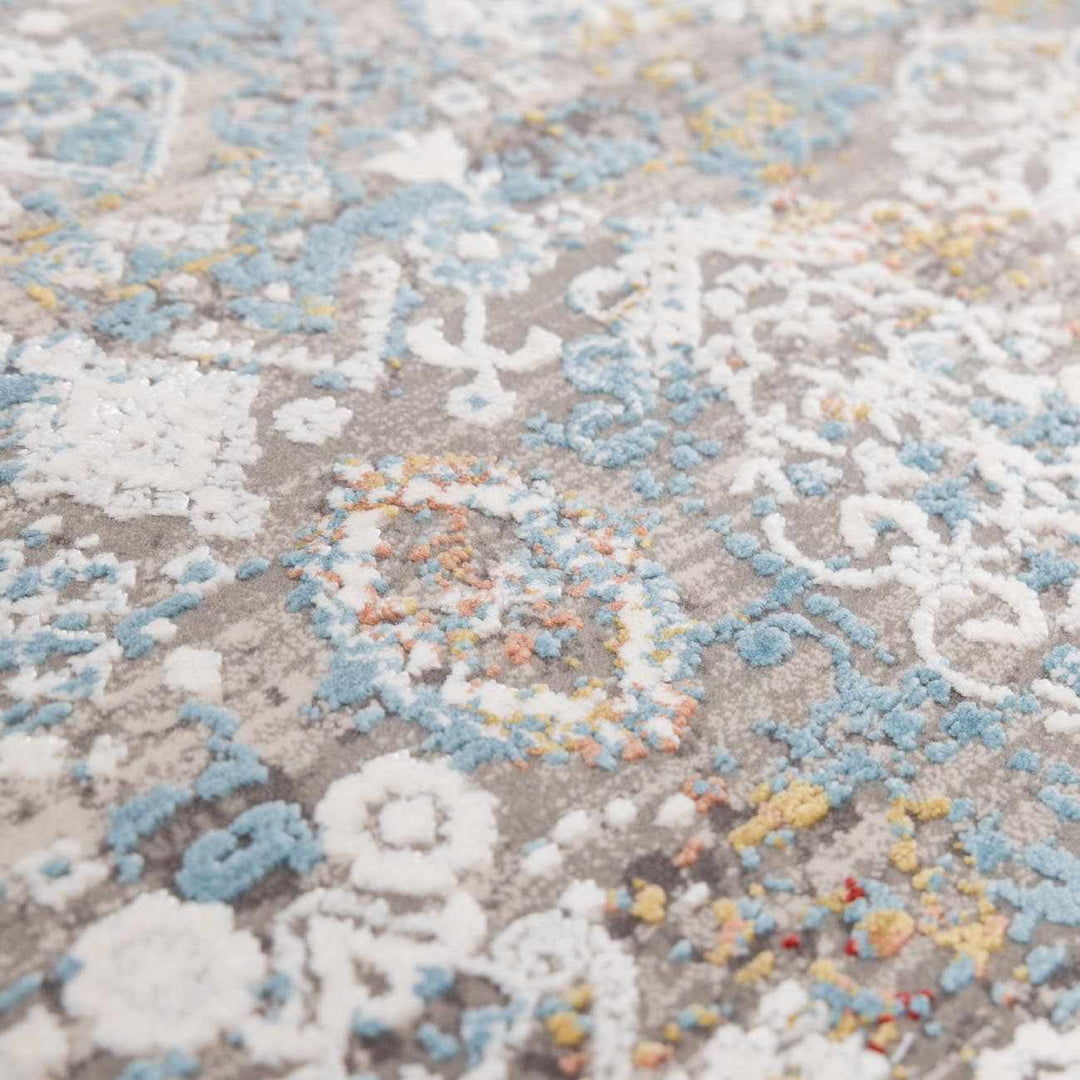 Witheridge Traditional Style Ivory And Gray Area Rug